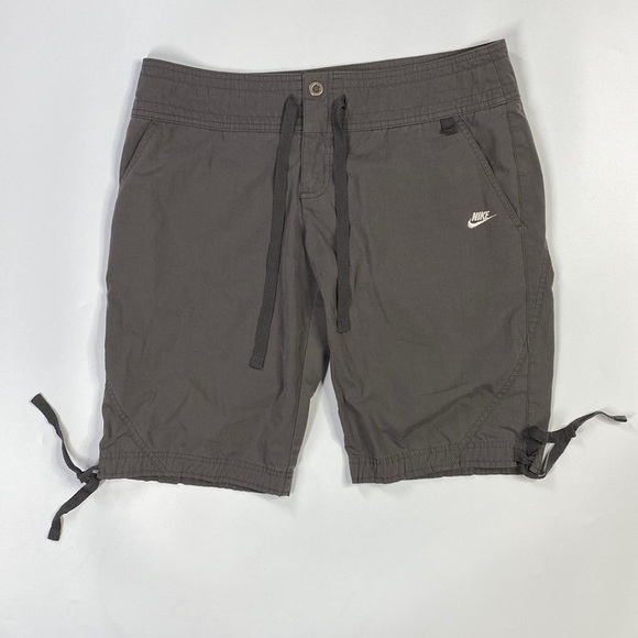 Vintage Nike Gray Tie Cuff Spell Out Mini Swoosh Shorts Size Medium - Picture 1 of 8